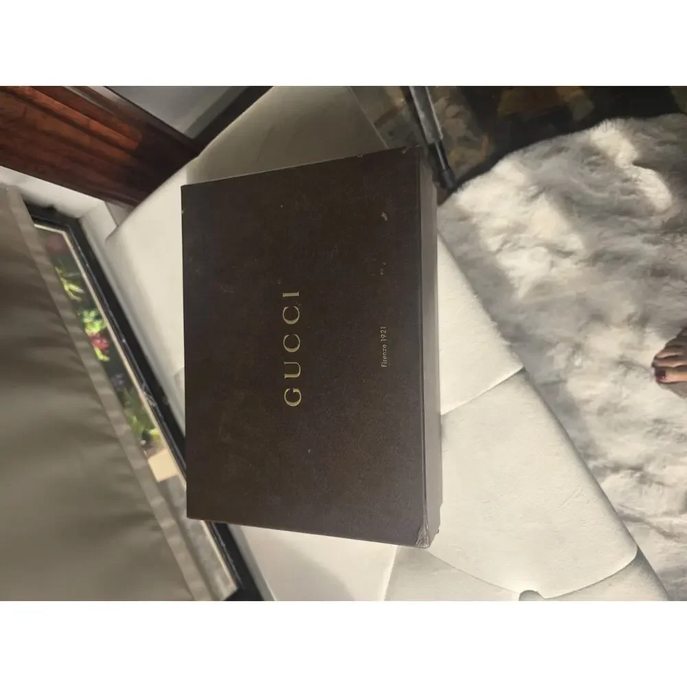 Gucci Patent leather pumps